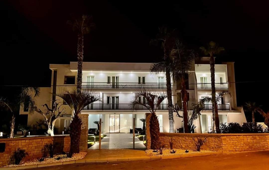 פורטו צ'זראו Hotel Posidonia מראה חיצוני תמונה