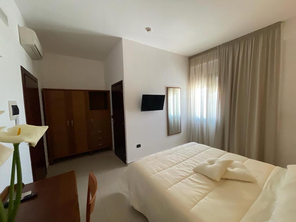 פורטו צ'זראו Hotel Posidonia מראה חיצוני תמונה