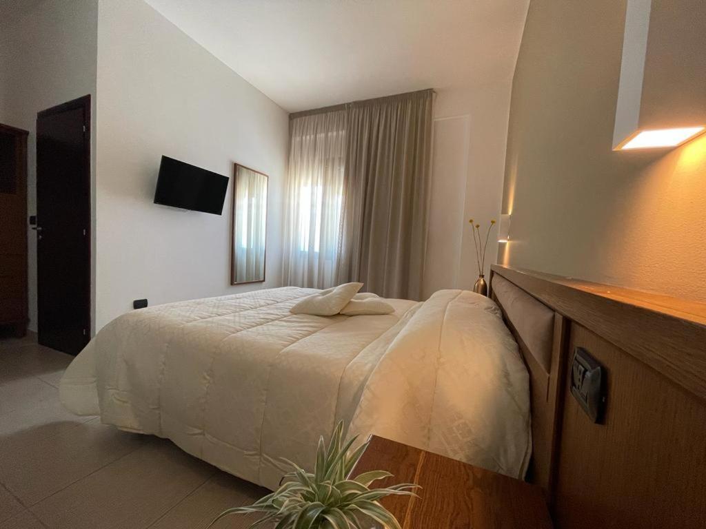 פורטו צ'זראו Hotel Posidonia מראה חיצוני תמונה