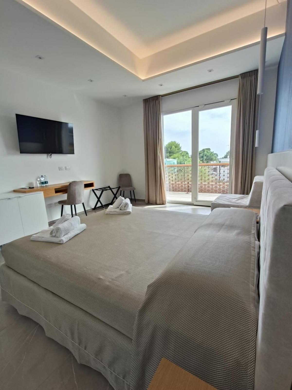 פורטו צ'זראו Hotel Posidonia מראה חיצוני תמונה